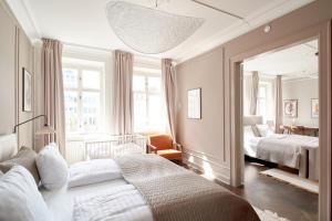 Large 4 bedroom with Balcony & Bathtub in CPH City