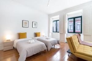 Host Wise - Modern Studios with Terrace - Walk Everywhere