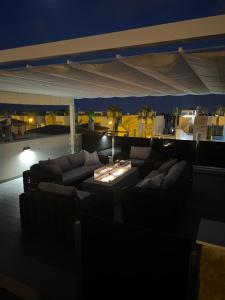 PMT22 - Luxury villa with private heated pool and jacuzzi