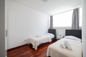 Two bedroom apartment Dunatov with private parking