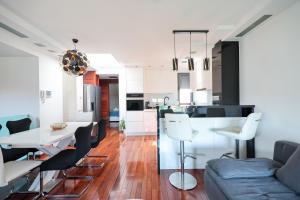 Two bedroom apartment Dunatov with private parking