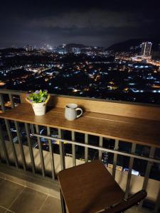 The Netizen #Cheras#C180#MRT#9person stay#Staycation 3 Bed Rooms