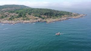 Varra Water - Unique Boat Accomodation - Bornholm