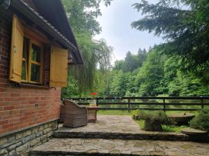Cottage by the pond Pavel