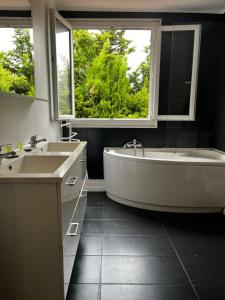 Appartements Le Mas Constance : photos des chambres