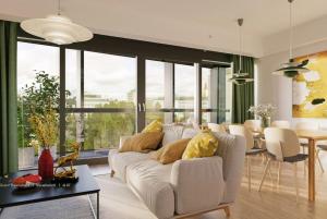 Luxus Tower Apartment 14th Floor