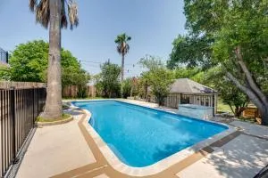 Luxe San Antonio Vacation Rental with Private Pool! - Selma