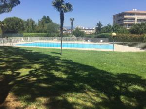 Superbe résidence avec piscine et tennis