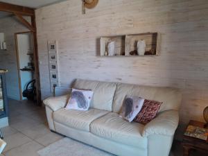 LA TERRASSE AUX HIRONDELLES maison 80m2 2 chambres 2 salles de bains