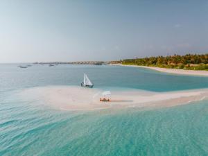 Maamunagau Island, Raa Atoll, 05060, Maldives.