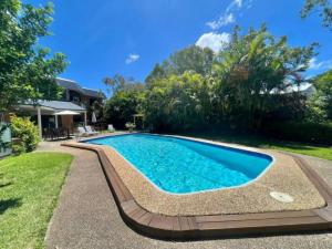 Noosaville central river retreat 7YHA