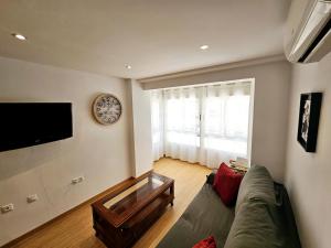 PANDORA City Center Apartment by SunCastle apartamentos