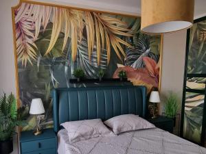 Golden leaf, swimming pool view