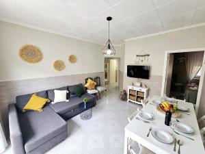 Cozynest ALICANTE - Apartment with Terrace by SunCastle apartamentos