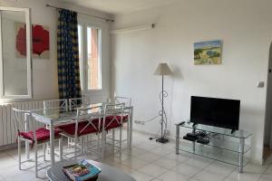 Appartements Large bright nest with garden in Toulon : photos des chambres