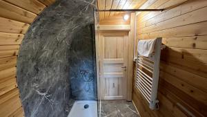 Chalets Logements insolites Chabanon : photos des chambres