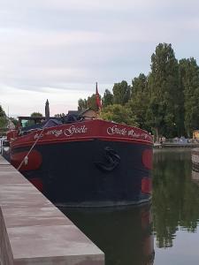 Bateaux-hotels Gisele Peniche 1930 : photos des chambres