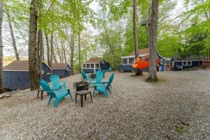 Adorable Cottage with stunning Lake Views