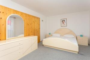 Apartments with parking space Podaca, Makarska - 6736