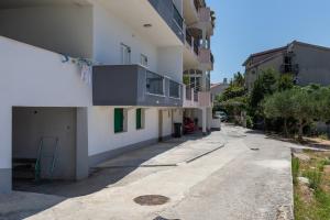 Apartments by the sea Duce, Omis - 14587