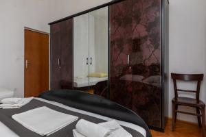 Apartments by the sea Duce, Omis - 14587