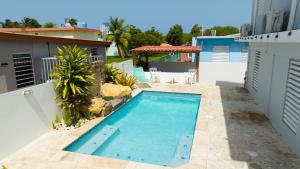 R&V Combate Beach House 1 with Pool