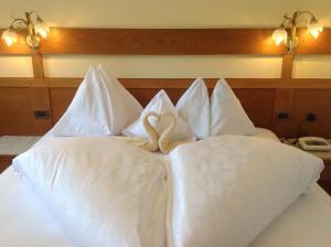Economy Double Room with Balcony room in Hotel Garnì Savoy