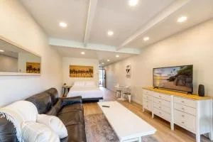 3mins Walk to Beach! Laundry, Pool, Hot Tub & More - 库拉