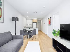 One Bedroom Apartment In center Surfers Paradise