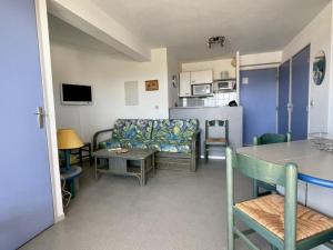 Appartement 2 chambres avec piscine et terrasse, à 50m de la plage - FR-1-748-9