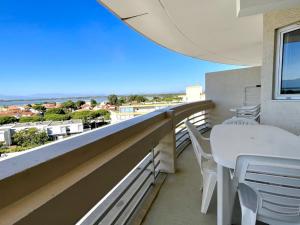Appartement 2 chambres avec piscine et terrasse, à 50m de la plage - FR-1-748-9