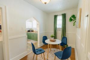 Memphis (TN) Historic Revival King Bed Midtown Memphis 70 Fast WiFi Free Parking Yes Pets 4-Star Accommodation lobby