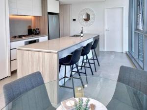 Signature amazing ocean views lvl 14 unit 7