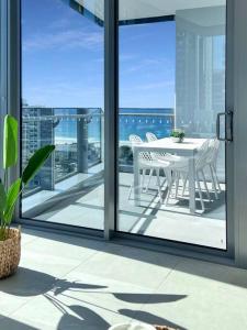 Signature amazing ocean views lvl 14 unit 7
