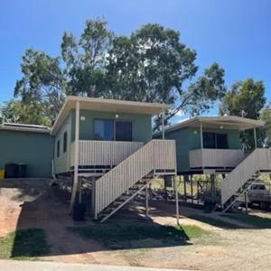 Aussie Outback Oasis Holiday Park