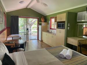 Aussie Outback Oasis Holiday Park