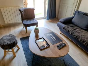 Appartements La Maison du Bonheur - Logement entier de 39 m2 : photos des chambres