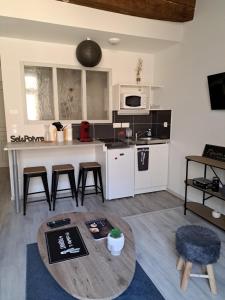 Appartements La Maison du Bonheur - Logement entier de 39 m2 : photos des chambres