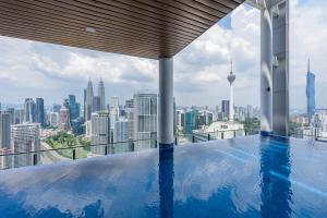 Penthouse Sky Jacuzzi At KLCC