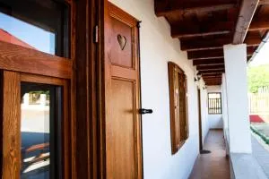 Katica Vendégház - 陶尔曹尔