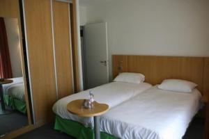 Hotels ibis Styles Bourbon Lancy : photos des chambres