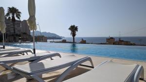 SUNSET CLIFFS stylish apartment