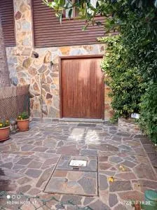 Pequeño adosado de montaña con terraza - Ramastue