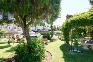 Miraflores Sea View Apartment with Garden