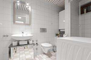 Flatista Homes - Garden House