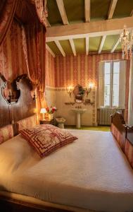 Maison de Maître avec Grand Parc arboré clos de murs