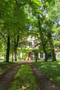 Maisons d'hotes Maison de Maitre avec Grand Parc arbore clos de murs : photos des chambres