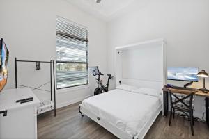 2023 Captiva home steps to the beachshopsdining