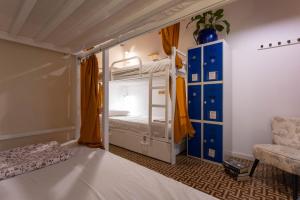 Bed in 4-Bed Mixed Dormitory Room room in Primavera Hostel