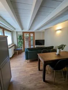 Derby Homes - Villaret